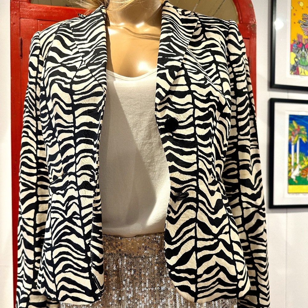 Calvin Klein Zebra Print Cropped Blazer Sz 4